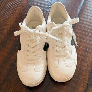 Women White and Black Sneakers